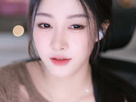 三个大学生去养老院表演节目林琳主界面展示